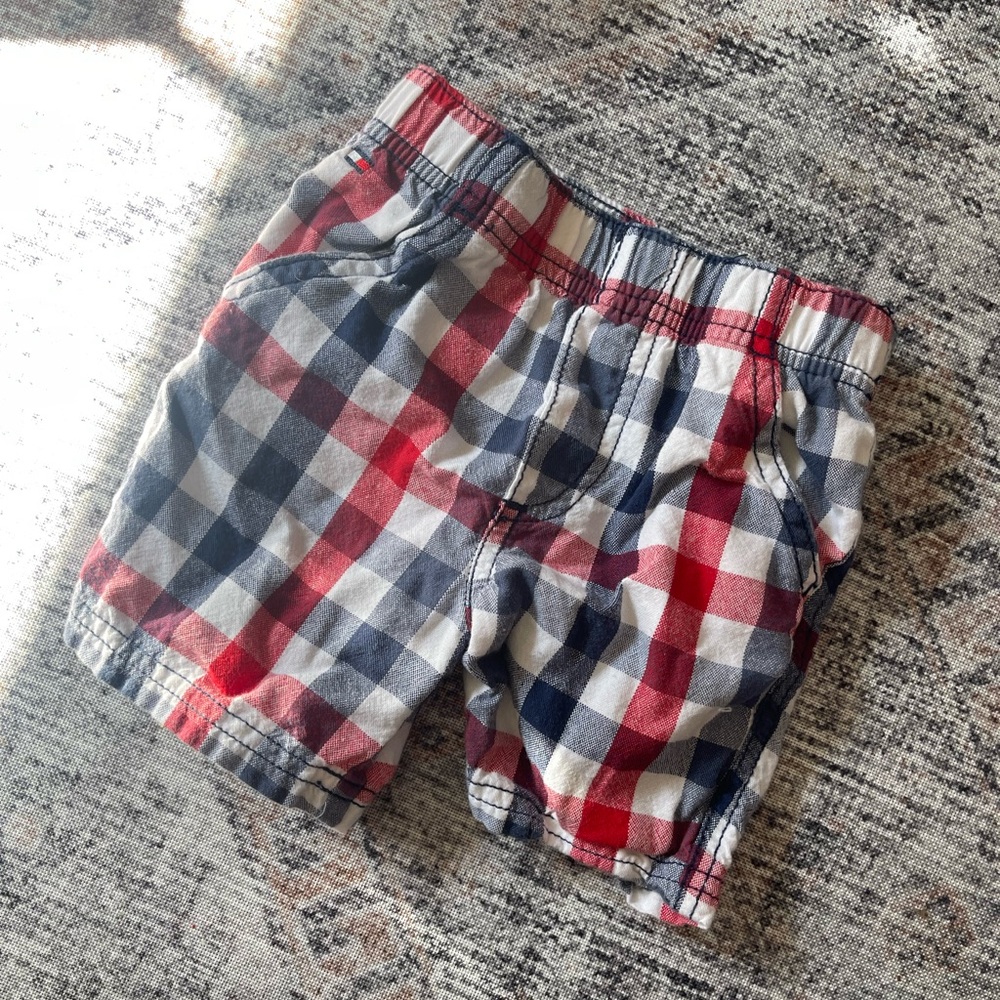 Tommy Hilfiger plaid boys shorts 12m